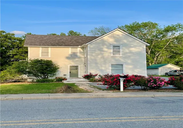 Photo 3 of Multi family home for sale at 515 S Washington St, Siloam Springs, AR 72761 | MLS# 1343011 | Listing updated on 2026-08-21