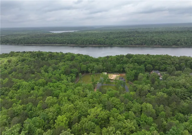 3rd image of 648 De Queen Lake Rd, De Queen, AR 71832 | MLS# 1334579