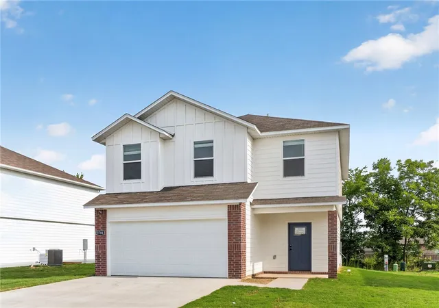 Photo 2 of Sale Pending at 3801 Basin Springs Ave, Springdale, AR 72764 | MLS# 1343789 | Listing updated on 2026-09-21