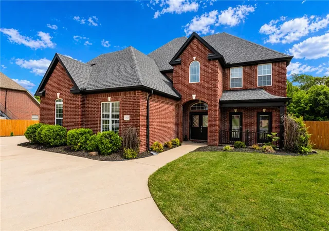 3rd image of 2024 N Freedom Pl, Fayetteville, AR 72704 | MLS# 1343957