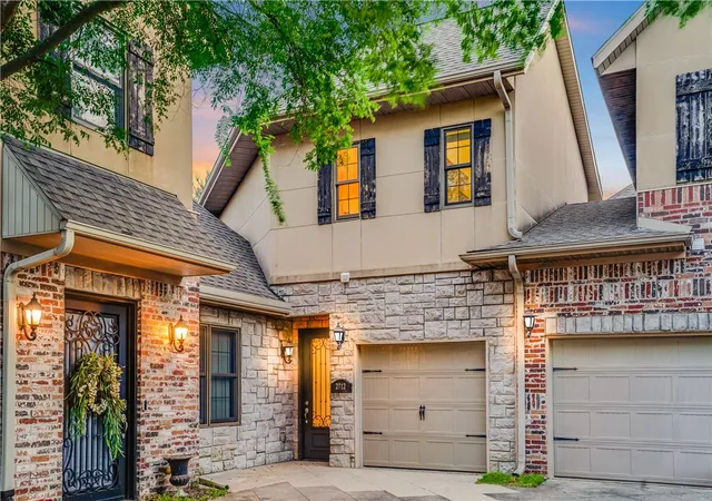 Photo 1 of Sale Pending at 2712 S Everest Ave, Rogers, AR 72758 | MLS# 1343814 | Listing updated on 2026-08-21