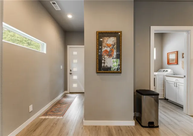 Photo 4 of Single family home for sale at 239 N Fletcher Ave, Fayetteville, AR 72701 | MLS# 1343155 | Listing updated on 2026-08-20