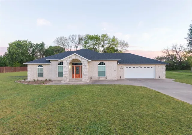 1st image of 1712 Broaddrick Ln, Van Buren, AR 72956 | MLS# 1344261