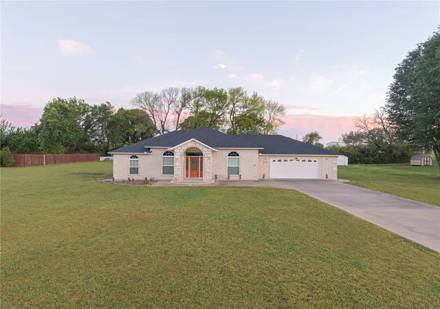 4th image of 1712 Broaddrick Ln, Van Buren, AR 72956 | MLS# 1344261