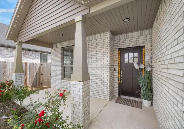 Photo 4 of Single family home for sale at 711 Merryfield St, Bentonville, AR 72713 | MLS# 1344477 | Listing updated on 2026-08-19