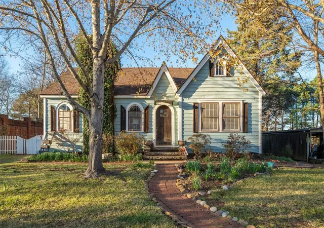1st image of 113 Poplar St, Clarksville, AR 72830 | MLS# 1344625
