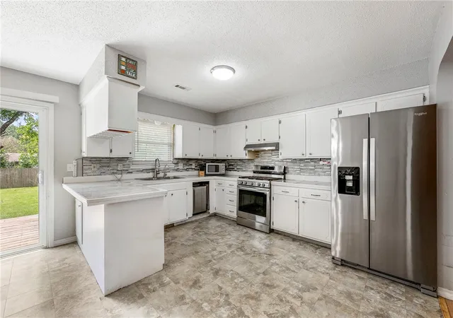 Photo 5 of Single family home for sale at 1004 SE 10th Street, Bentonville, AR 72712 | MLS# 1343774 | Listing updated on 2026-08-24