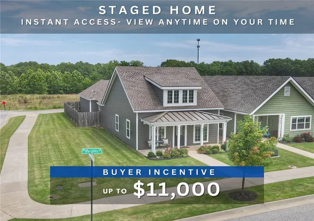 Photo 1 of Sale Pending at 901 Ne Heights Ln, Bentonville, AR 72712 | MLS# 1345216 | Listing updated on 2026-08-18