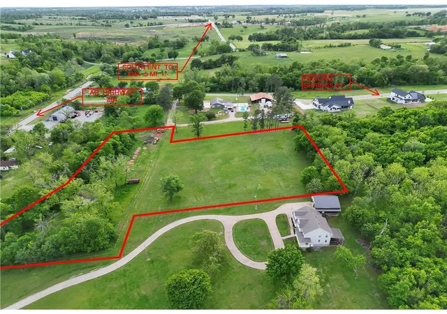 Photo 3 of Sale Pending at 180 Ne Healing Springs St, Bentonville, AR 72713 | MLS# 1345345 | Listing updated on 2026-08-24
