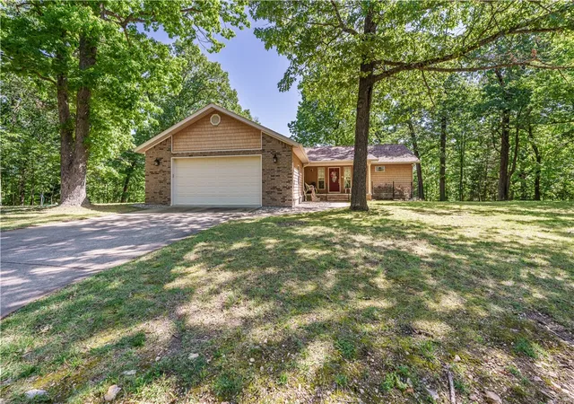 1st image of 101 Beaverview Dr, Eureka Springs, AR 72631 | MLS# 1346794