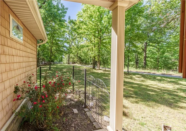 4th image of 101 Beaverview Dr, Eureka Springs, AR 72631 | MLS# 1346794