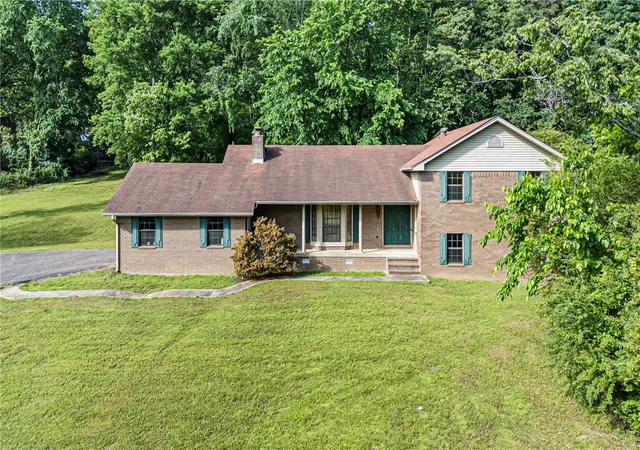 Photo 1 of Single family home for sale at 411 Marina Rd, Russellville, AR 72802 | MLS# 1346816 | Listing updated on 2026-08-24