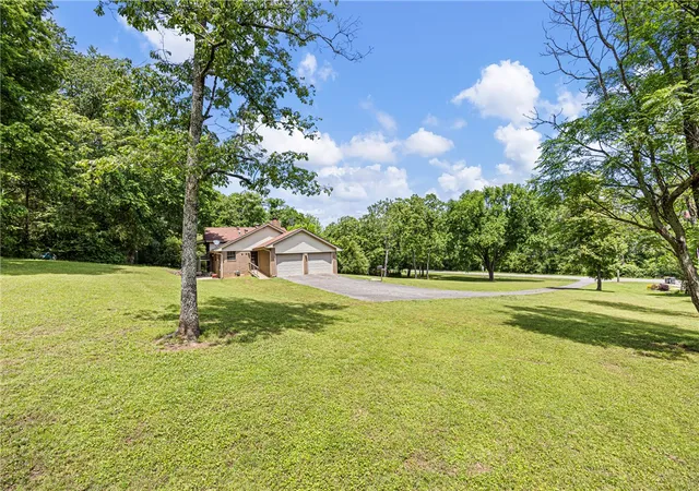 Photo 3 of Single family home for sale at 411 Marina Rd, Russellville, AR 72802 | MLS# 1346816 | Listing updated on 2026-08-24