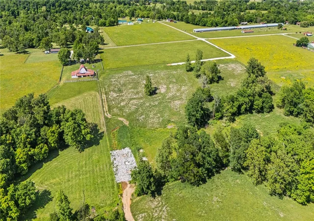 Photo 4 of Land for sale at 19057 Strawberry Plant Rd, Fayetteville, AR 72704 | MLS# 1345497 | Listing updated on 2026-08-17