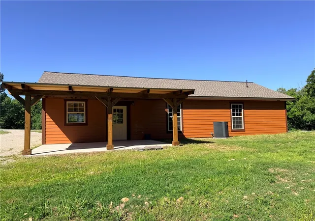 3rd image of 8030 Norvel Dr, Harrison, AR 72601 | MLS# 1347289