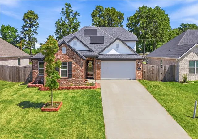Photo 1 of Sale Pending at 2660 Suncrest Ave, Springdale, AR 72764 | MLS# 1347295 | Listing updated on 2026-08-26