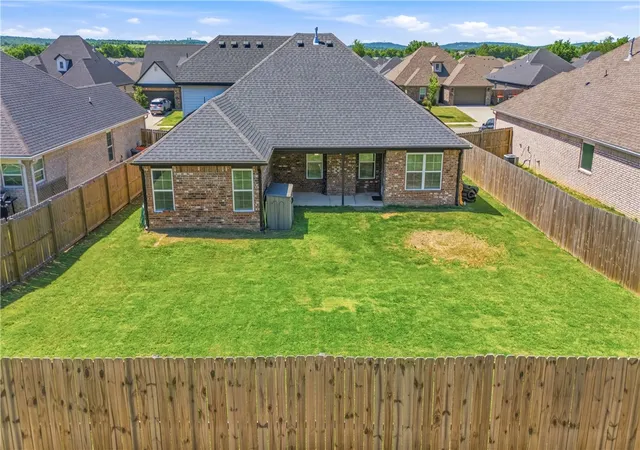 Photo 3 of Sale Pending at 2660 Suncrest Ave, Springdale, AR 72764 | MLS# 1347295 | Listing updated on 2026-08-26
