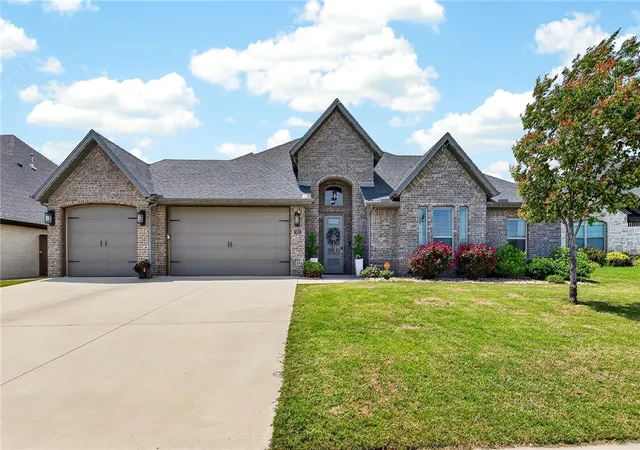 Photo 1 of Sale Pending at 1931 Shepherd Blvd, Centerton, AR 72719 | MLS# 1347448 | Listing updated on 2026-08-24