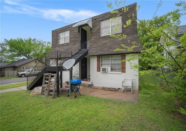 2nd image of 2200 M St, Fort Smith, AR 72901 | MLS# 1347735
