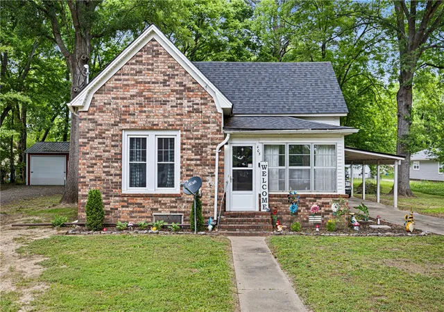Photo 4 of Single family home for sale at 405 NE 3rd Street, Atkins, AR 72823 | MLS# 1347881 | Listing updated on 2026-08-18
