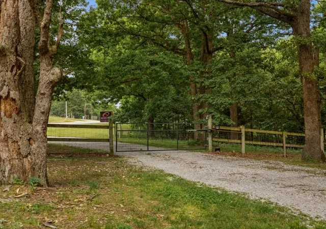 Land for sale at 15550 Ar 102 Hwy, Decatur, AR 72722 | MLS# 1348278