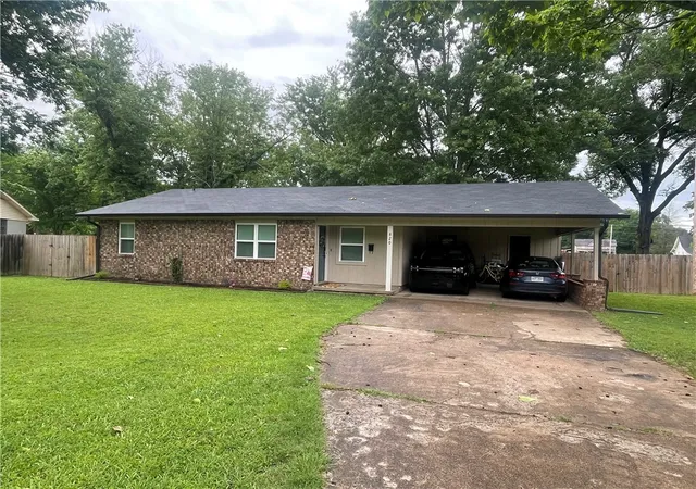 1st image of 820 N Miller, Clarksville, AR 72830 | MLS# 1349011
