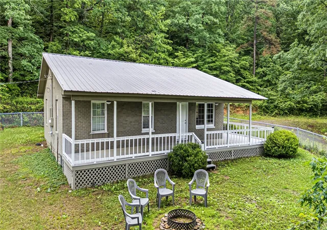 2nd image of 18404 Hwy 21, Ozone, AR 72854 | MLS# 1348871