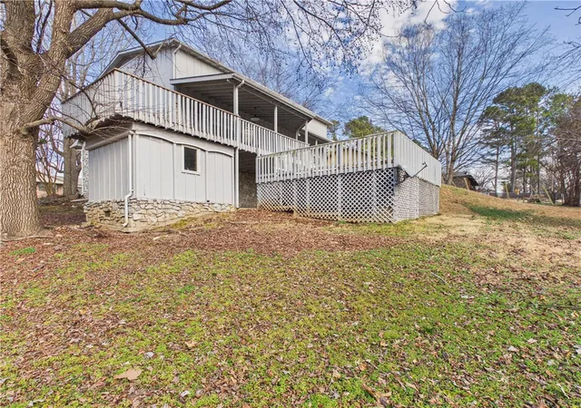 Photo 4 of Single family home for sale at 1006 W Sherman Ave, Harrison, AR 72601 | MLS# 1349314 | Listing updated on 2026-10-05