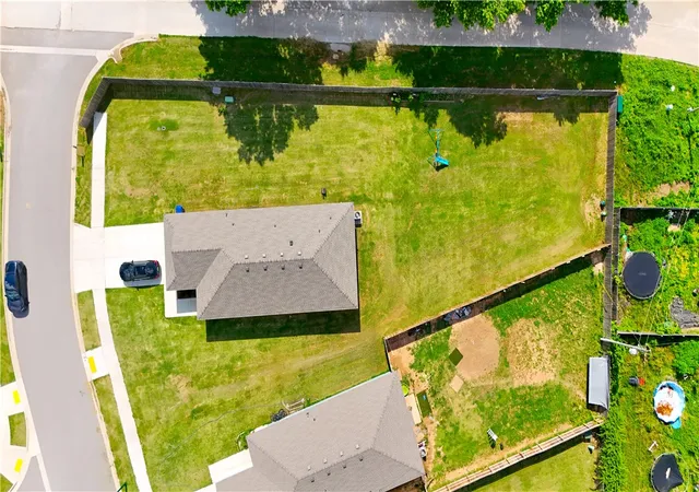 Photo 4 of Single family home for sale at 1801 E Annette Dr, Siloam Springs, AR 72761 | MLS# 1349436 | Listing updated on 2026-08-25
