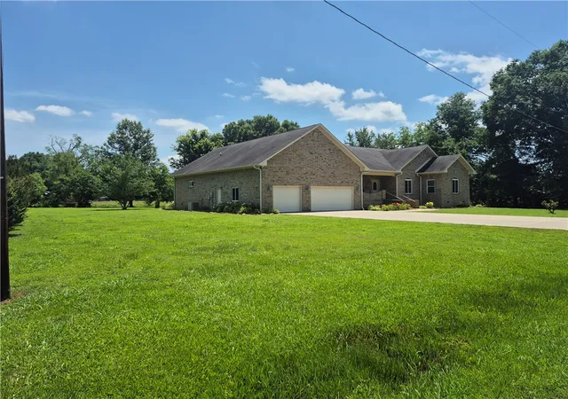 Photo 2 of Single family home for sale at 526 Ferguson, Havana, AR 72842 | MLS# 1349502 | Listing updated on 2026-08-21