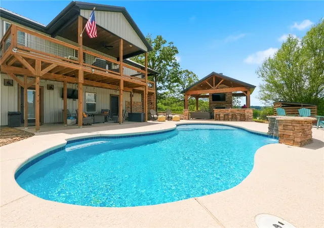 Photo 2 of Single family home for sale at 628 Owl Holw Rd, West Fork, AR 72774 | MLS# 1349753 | Listing updated on 2026-08-20