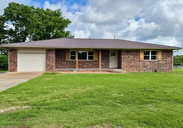 Photo 1 of Sale Pending at 12831 Hummingbird Rd, Elkins, AR 72727 | MLS# 1350873 | Listing updated on 2026-08-23
