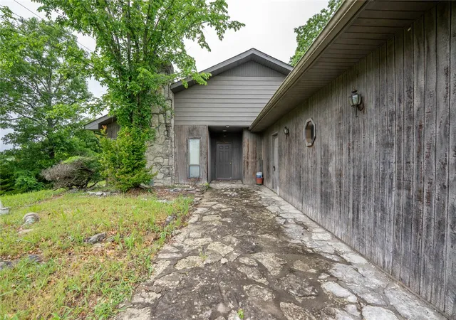 Photo 4 of Single family home for sale at 15 NE Aspen Rd, Galena, MO 65656 | MLS# 1351039 | Listing updated on 2026-06-05