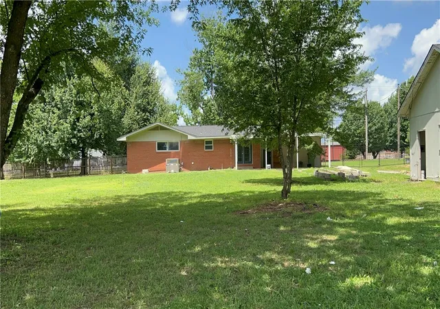 Photo 8 of Single family home for sale at 2025 S Dixieland Rd, Rogers, AR 72758 | MLS# 1351283 | Listing updated on 2026-08-25