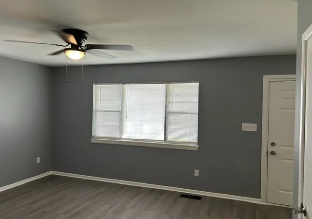 Photo 4 of Sale Pending at 1710 S Detroit Ave, Russellville, AR 72801 | MLS# 1349820 | Listing updated on 2026-08-24