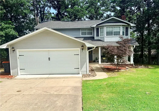 Photo 1 of Single family home for sale at 4 Water Oak Ln, Russellville, AR 72802 | MLS# 1351398 | Listing updated on 2026-08-18