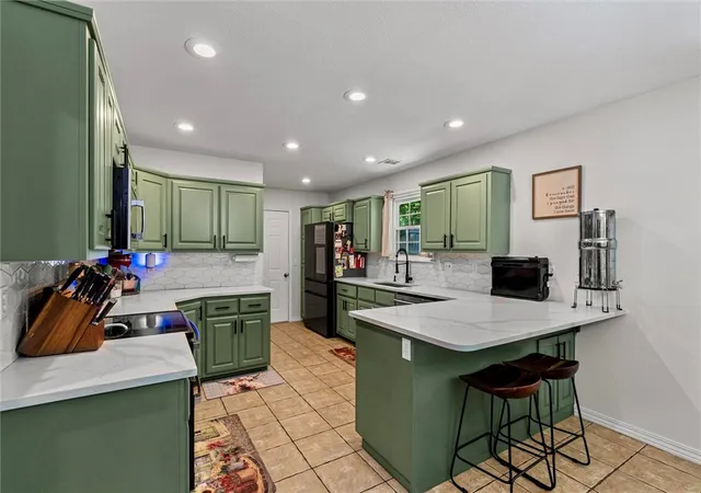 Photo 1 of Sale Pending at 25 Overton Dr, Bella Vista, AR 72714 | MLS# 1349379 | Listing updated on 2026-08-23