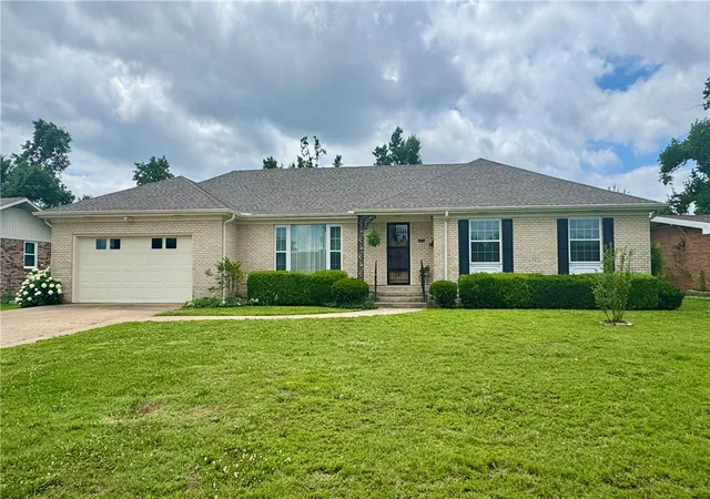 Photo 2 of Single family home for sale at 1018 W Holly St, Rogers, AR 72756 | MLS# 1351629 | Listing updated on 2026-08-18