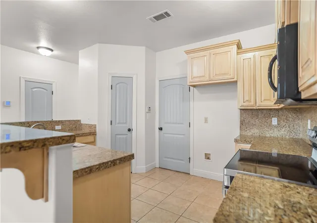 5th image of 5324 Labelle Ct, Fort Smith, AR 72903 | MLS# 1351938