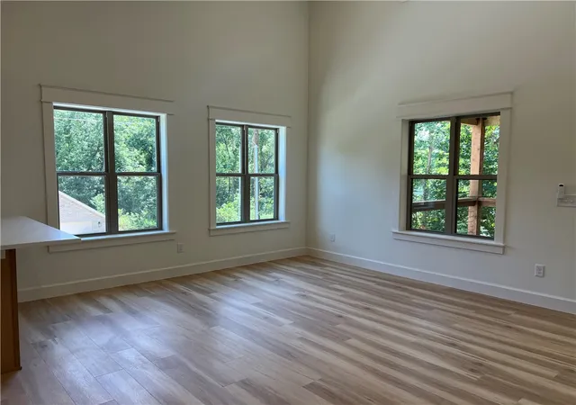 Photo 4 of Single family home for sale at 2 Birsay Dr, Bella Vista, AR 72715 | MLS# 1351973 | Listing updated on 2026-08-14