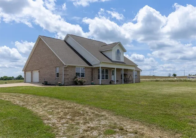 Photo 3 of Single family home for sale at 20339 Falling Springs Rd, Decatur, AR 72722 | MLS# 1352444 | Listing updated on 2026-08-24