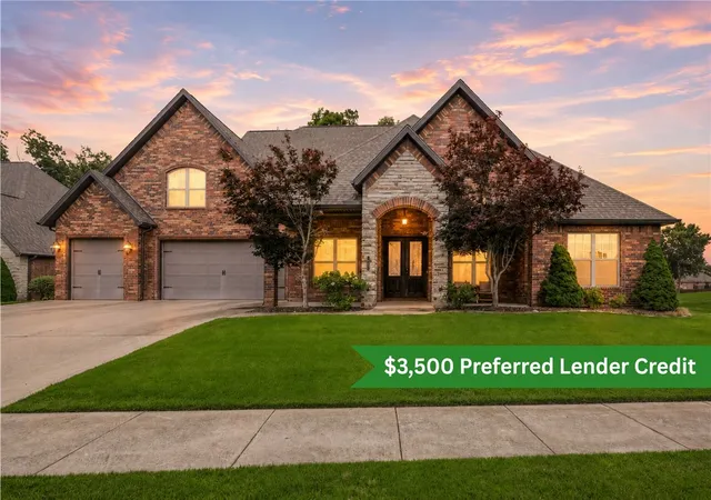 Photo 1 of Sale Pending at 500 Ne Lake Pointe Pl, Bentonville, AR 72712 | MLS# 1352032 | Listing updated on 2026-08-13