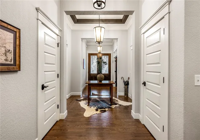 Photo 2 of Sale Pending at 500 Ne Lake Pointe Pl, Bentonville, AR 72712 | MLS# 1352032 | Listing updated on 2026-08-13