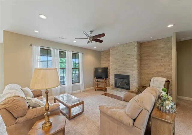 Photo 4 of Single family home for sale at 206 Fredonia St, Elm Springs, AR 72762 | MLS# 1352589 | Listing updated on 2026-08-23
