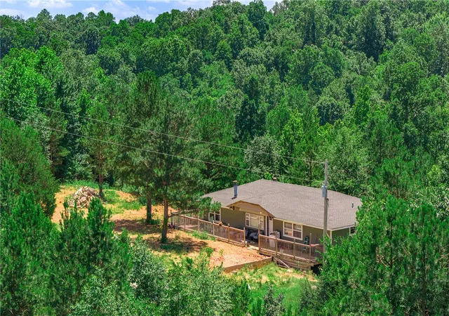 Photo 1 of Single family home for sale at 303 Pleasant View Ln, Pineville, MO 64856 | MLS# 1352382 | Listing updated on 2026-08-18