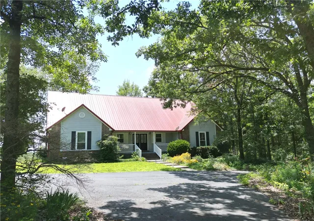 Photo 4 of Single family home for sale at 130 Giddieon Ln, Pottsville, AR 72858 | MLS# 1352563 | Listing updated on 2026-08-24