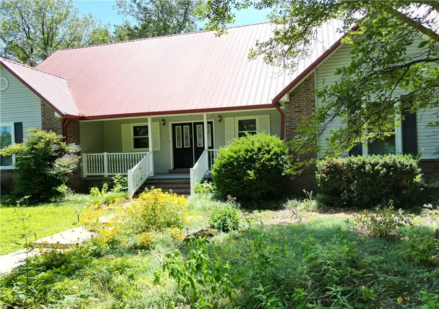 Photo 5 of Single family home for sale at 130 Giddieon Ln, Pottsville, AR 72858 | MLS# 1352563 | Listing updated on 2026-08-24