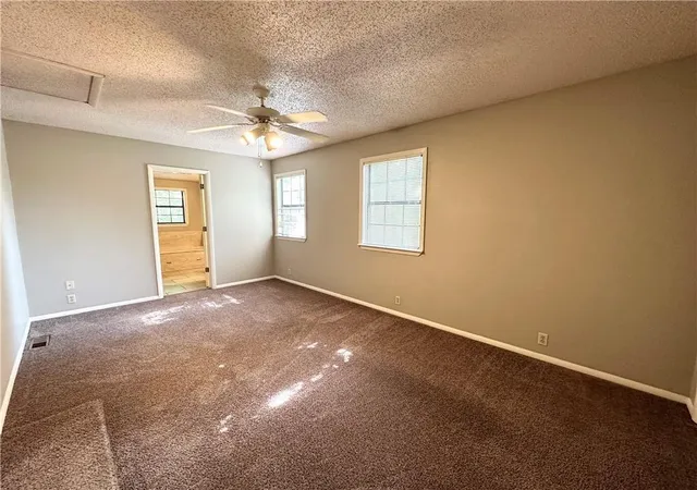 Photo 4 of Sale Pending at 2201 W Deane St, Fayetteville, AR 72703 | MLS# 1352884 | Listing updated on 2026-08-20