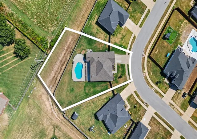 Photo 2 of Sale Pending at 394 Cackling Bnd, Farmington, AR 72730 | MLS# 1352813 | Listing updated on 2026-08-21