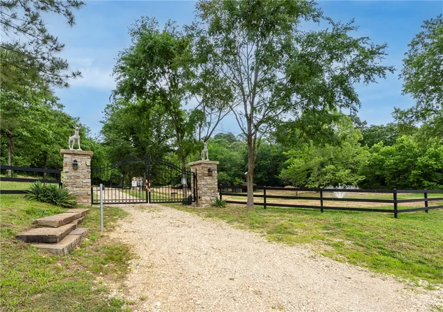 Photo 3 of Single family home for sale at 16392 E 567 Road, Colcord, OK 74338 | MLS# 1352326 | Listing updated on 2026-08-25